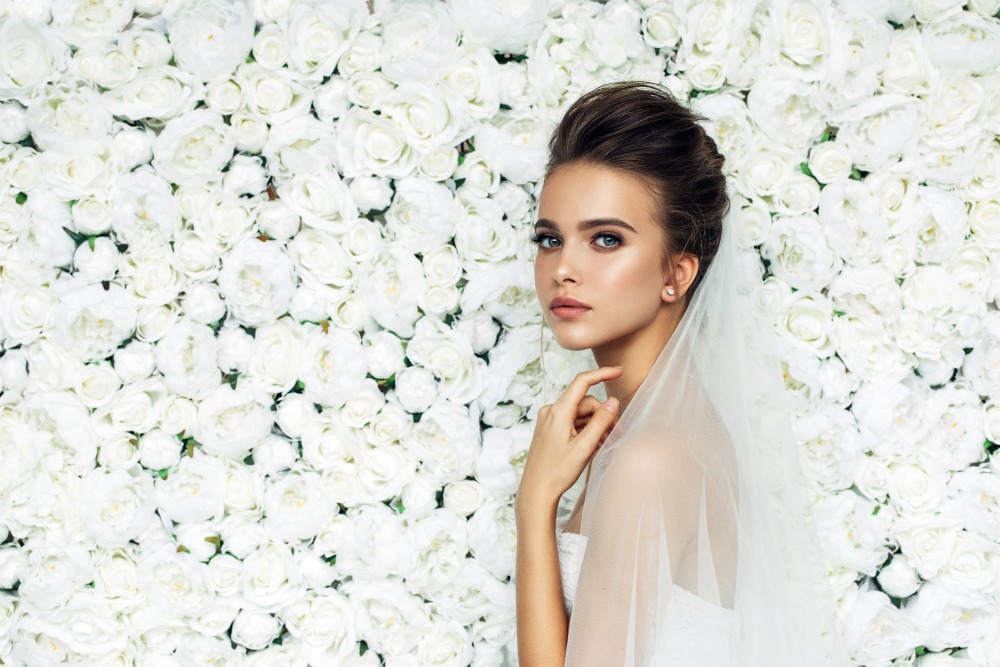 Luxury and bridal go hand-in-hand! Shop your wedding dress, shoes, gifts and much more plus earn Cash Back on your purchases!